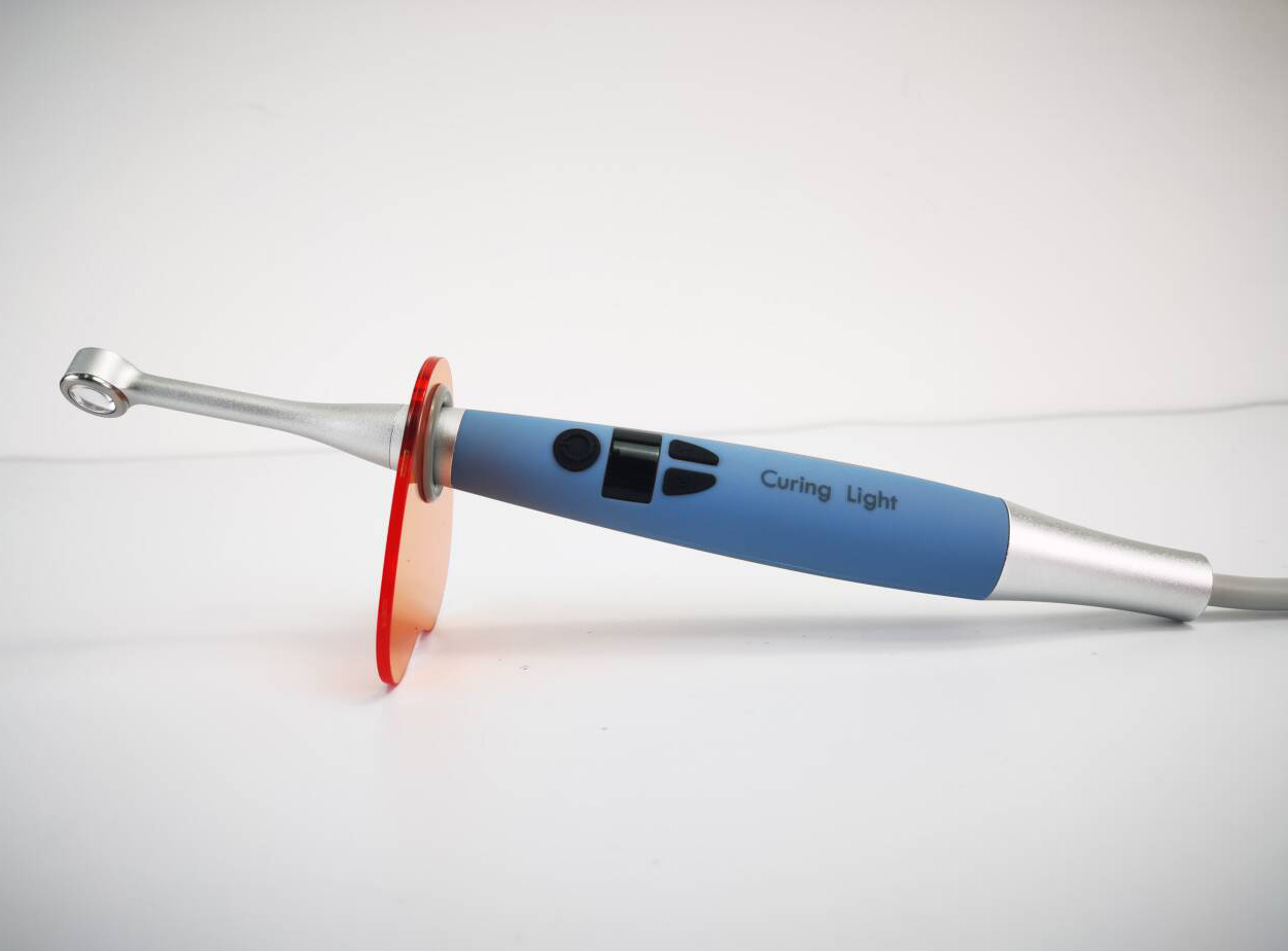 Refine MaxCureG Dental Wired LED Curging Light 1000m/cm2 –2500mW/cm2